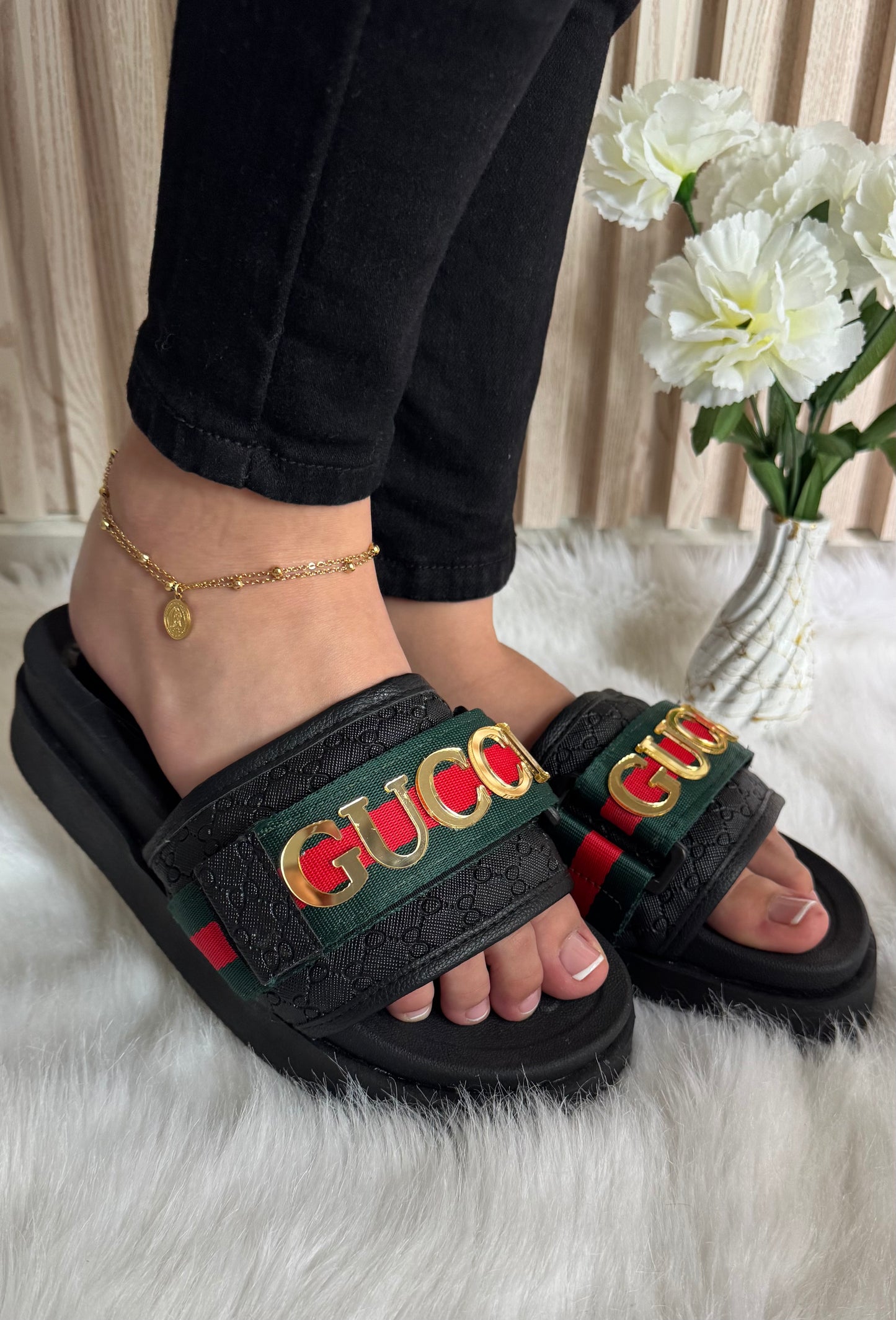 😍Sandalias G + Obsequio Especial😍