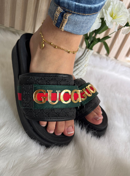 😍Sandalias G + Obsequio Especial😍