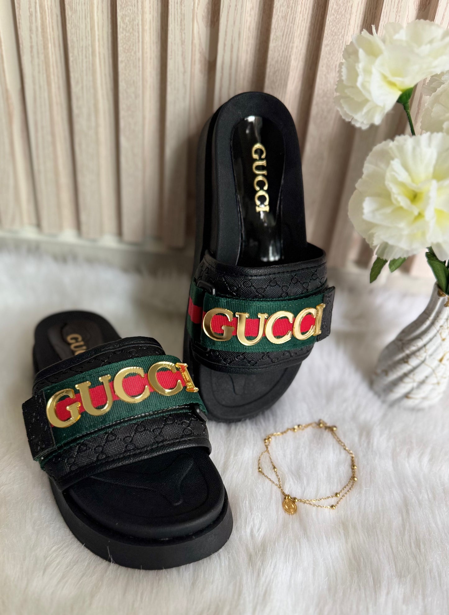 😍Sandalias G + Obsequio Especial😍